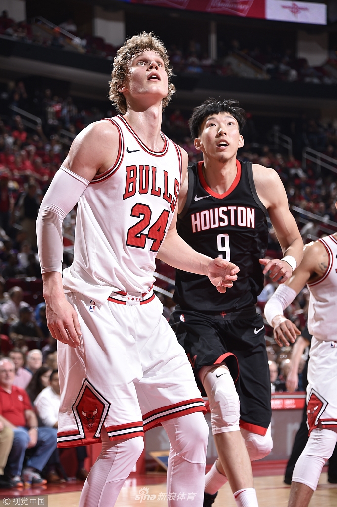 周琦VS马尔卡宁