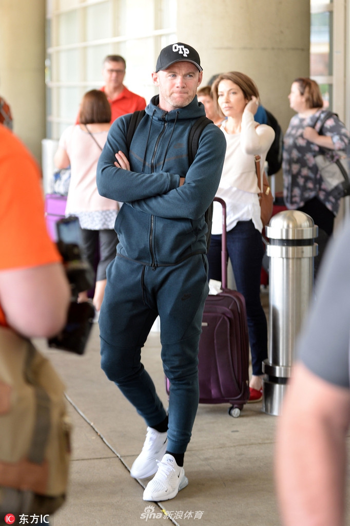 鲁尼飞抵华盛顿告别英超