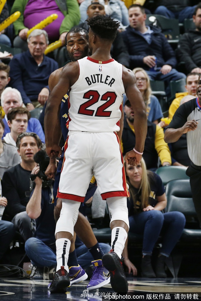 巴特勒：“你这个垃圾！”