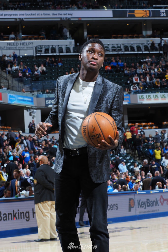 [NBA]热火122-108步行者 巴特勒喷沃伦：你个垃圾