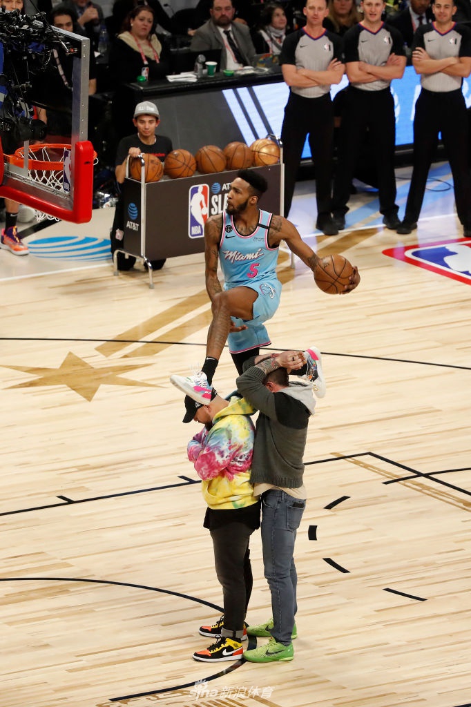 2020NBA全明星扣篮大赛 小德里克-琼斯夺冠