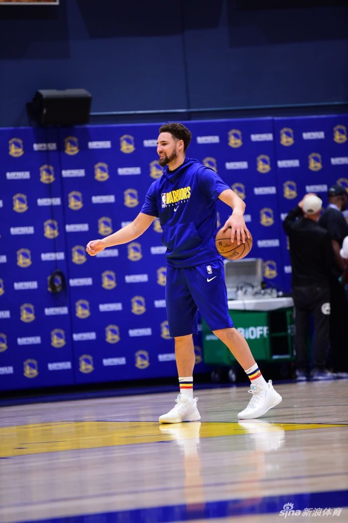 勇士队汤普森本赛季不会复出 水花组合下赛季再见