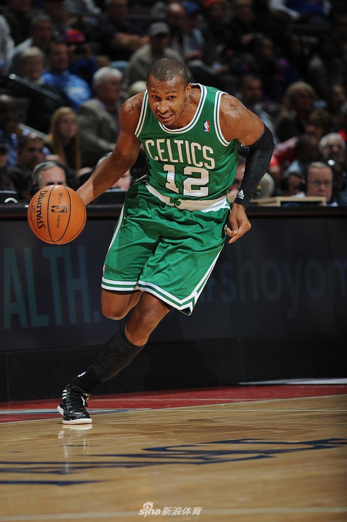 “巴西闪电”巴博萨正式宣布退役 加入勇士教练团队