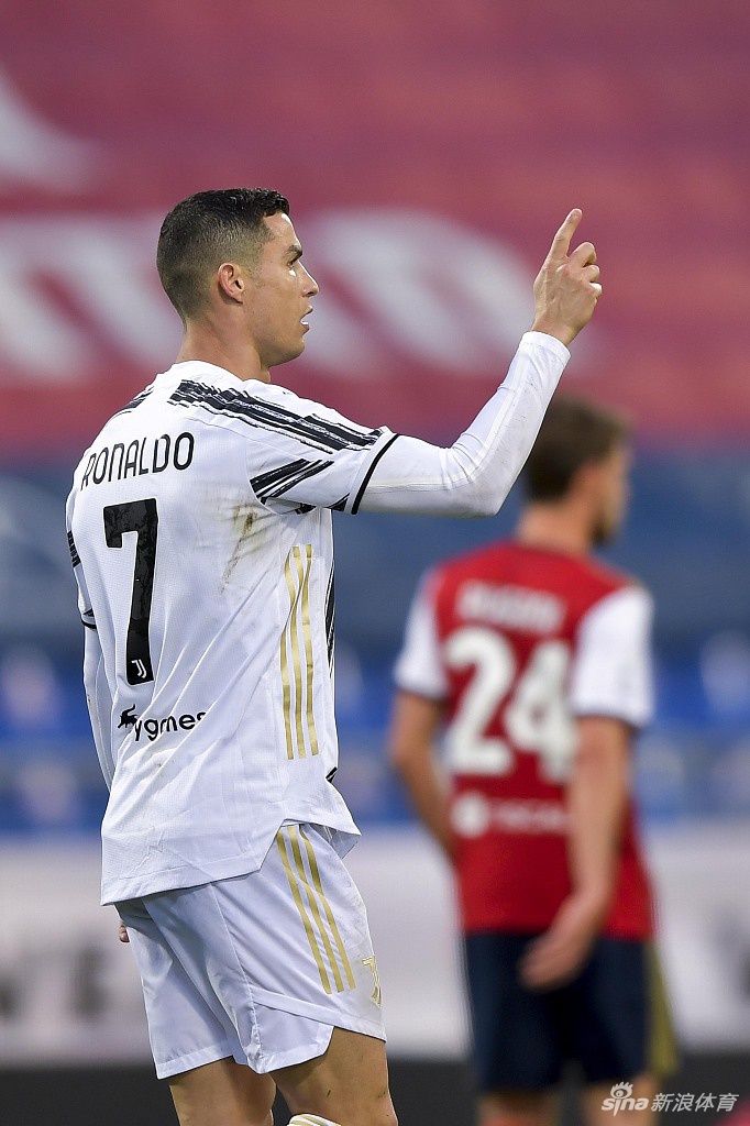 [意甲]卡利亚里1-3尤文 C罗上演完美帽子戏法