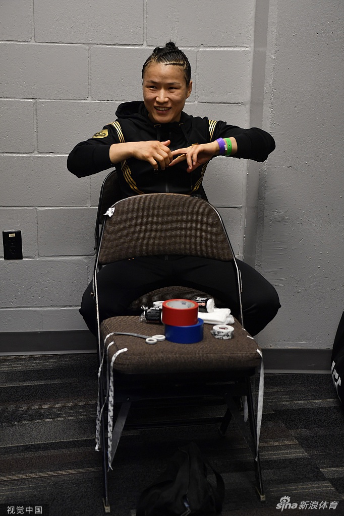 [UFC]张伟丽1分18秒遭对手KO 未能卫冕金腰带