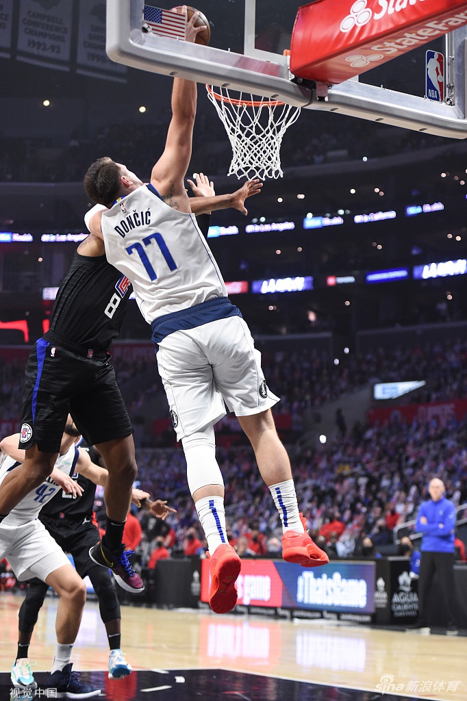 [NBA季后赛]独行侠127-121快船 东契奇39分拿两连胜