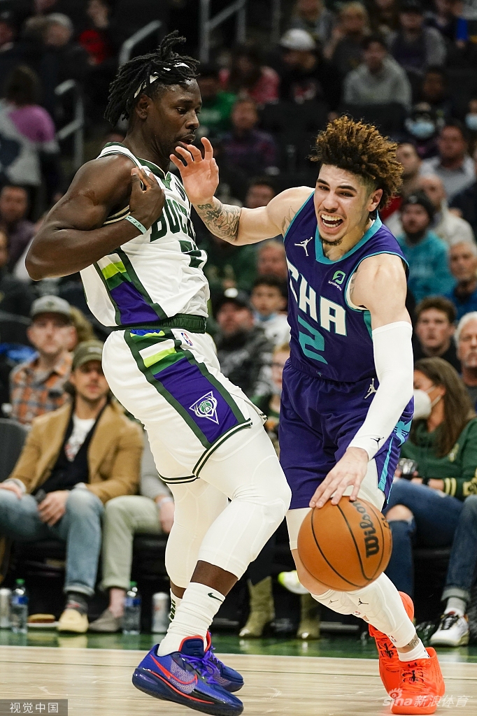 [NBA]黄蜂125-127雄鹿 字母哥绝杀