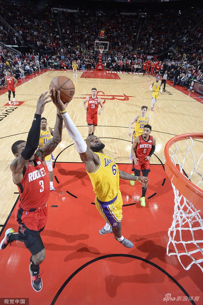 [NBA]湖人130-139火箭 詹姆斯空砍三双