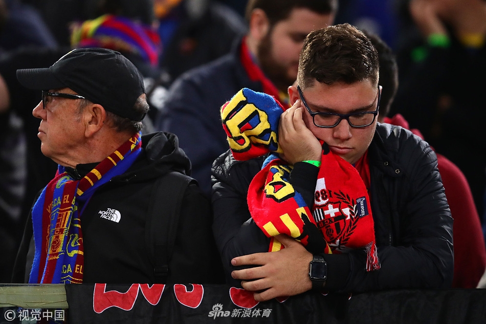 [欧冠]巴萨0-3罗马