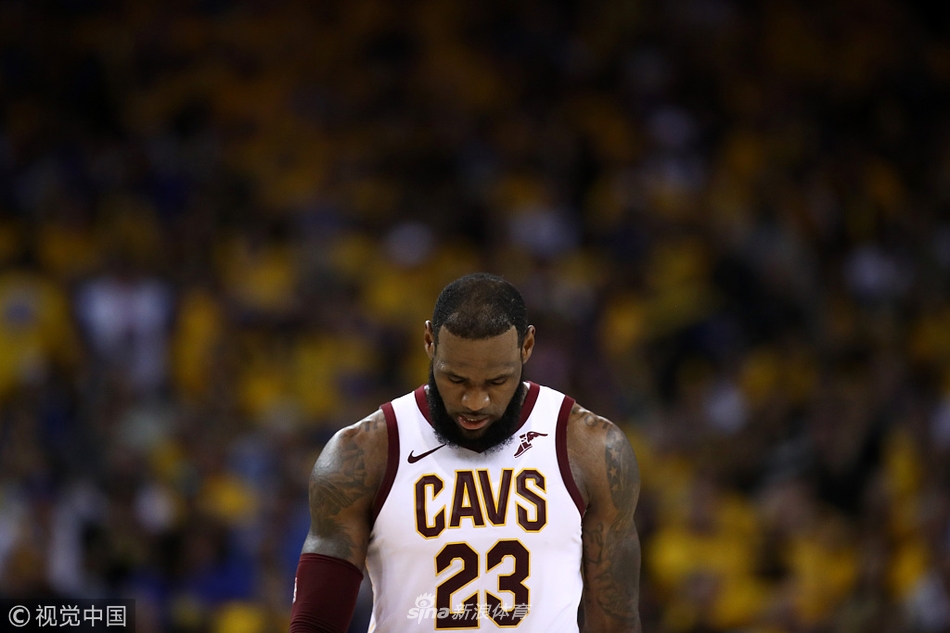 詹姆斯客场落败