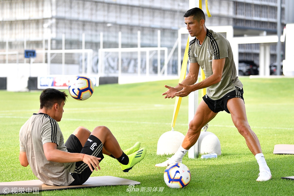 C罗用表现告诉队友：巨星是如何练成的
