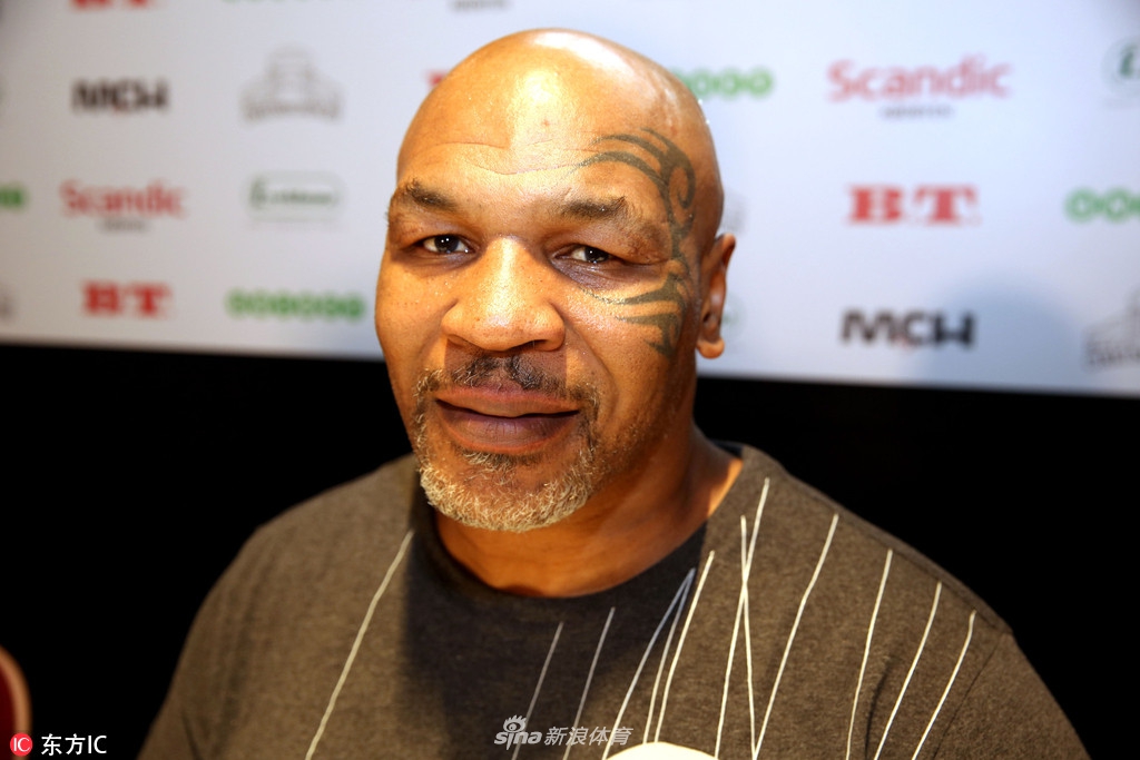 拳王老矣！泰森宣传个人脱口秀胡子花白