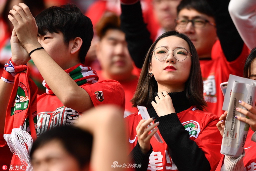 2019中超第1轮各地女球迷精选II