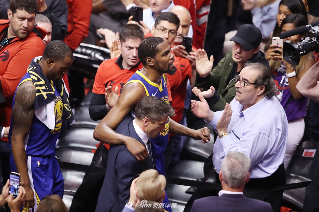 杜兰特复出再次受伤!跟腱伤势赛季报销