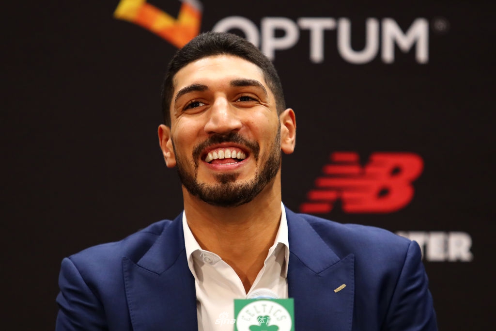 凯尔特人新援正式亮相 沃克+坎特组合