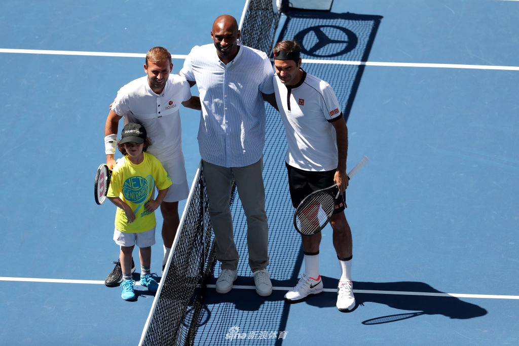 科比现身美网助威费德勒 两大天王合体