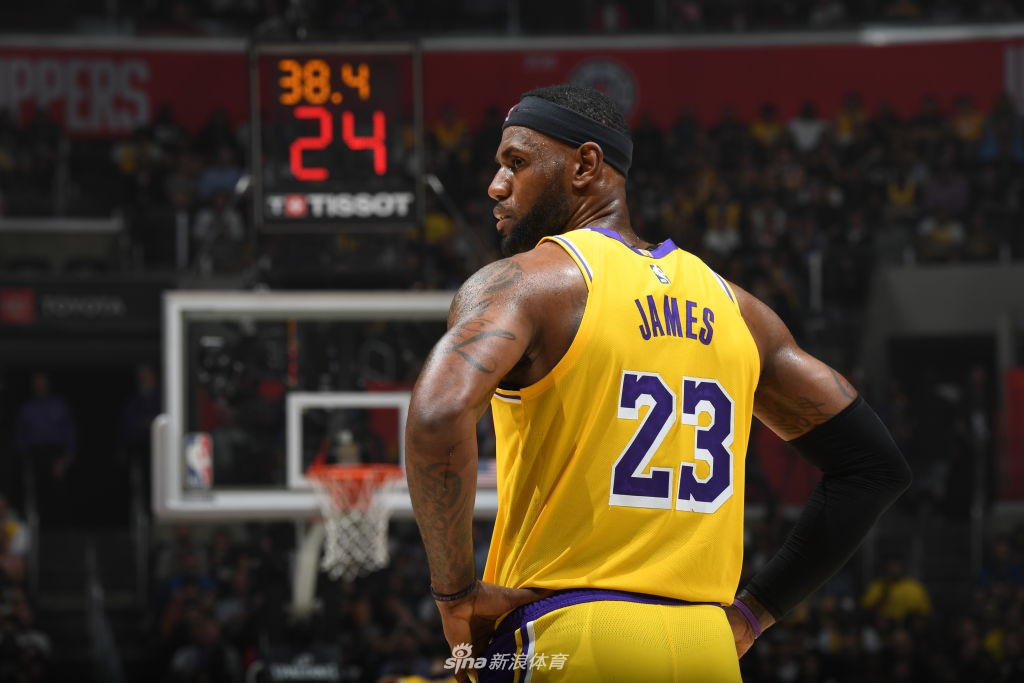 [NBA常规赛]湖人102-112快船 卡哇伊30分