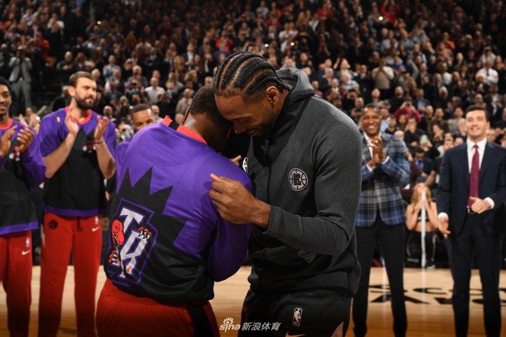 重回老东家!莱昂纳德终于拿到属于自己的总冠军戒指