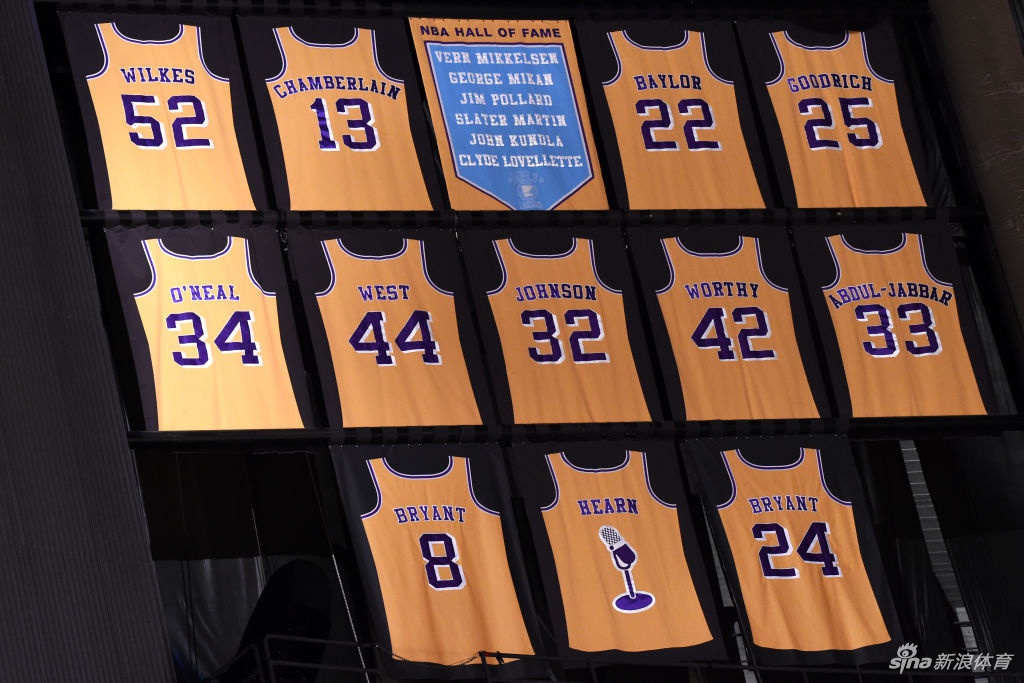科比球衣退役两周年回顾 湖人传奇永存