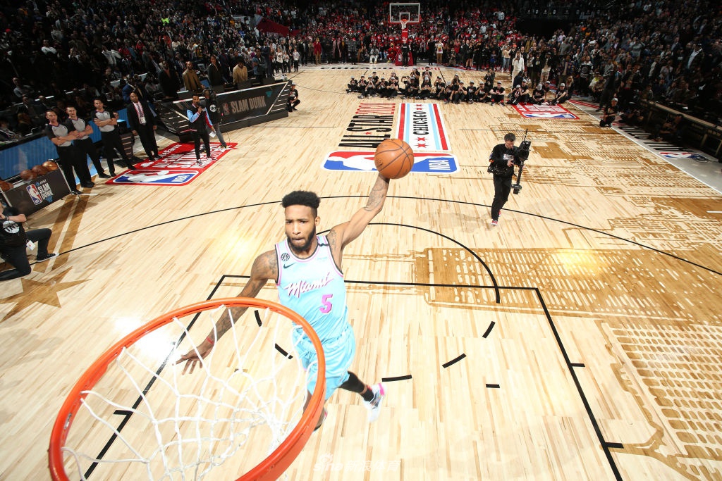 2020NBA全明星扣篮大赛 小德里克-琼斯夺冠