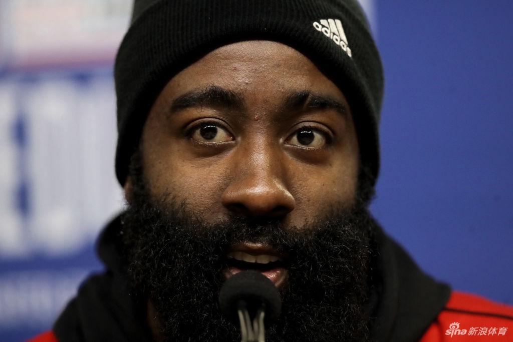 NBA全明星媒体采访日 詹姆斯成关注焦点