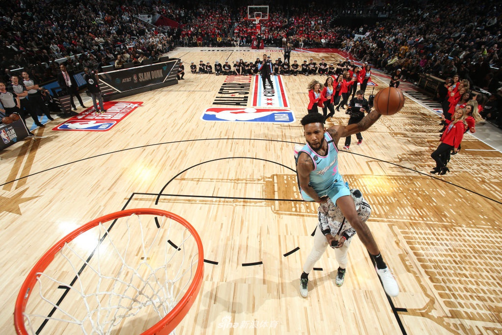2020NBA全明星扣篮大赛 小德里克-琼斯夺冠