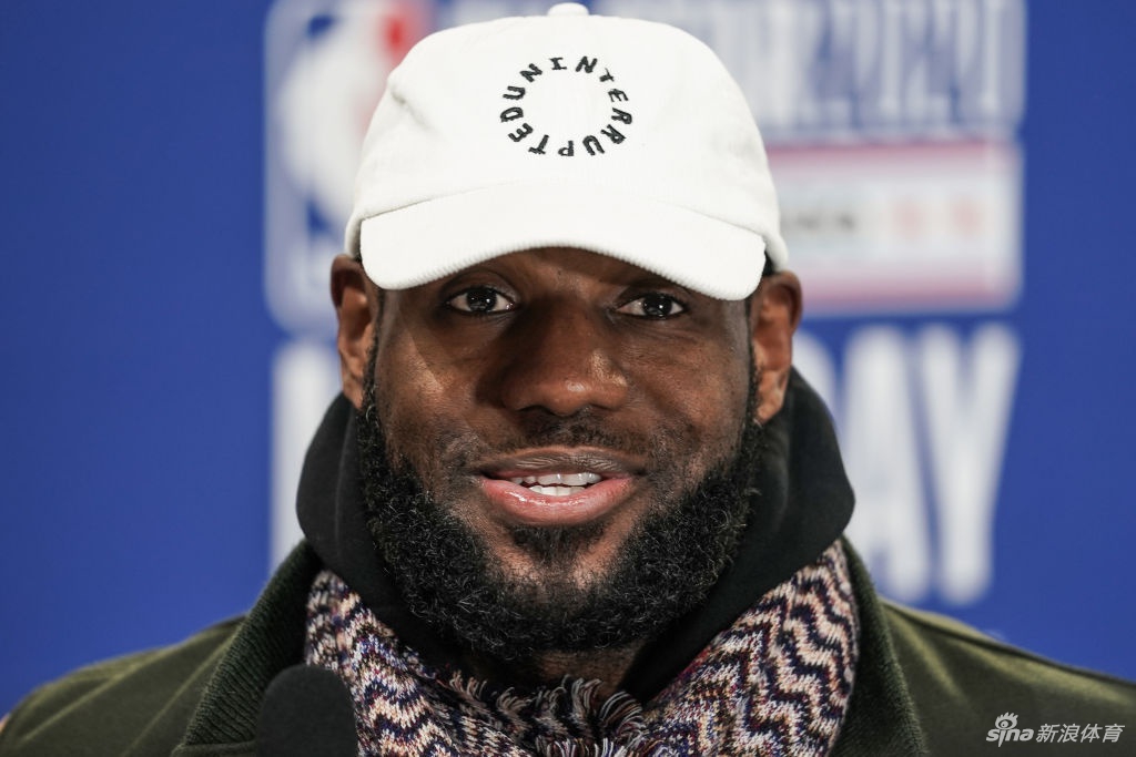 NBA全明星媒体采访日 詹姆斯成关注焦点
