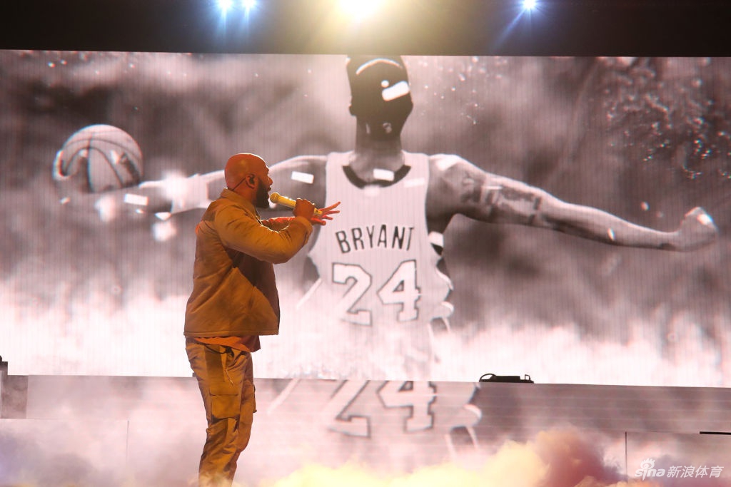 全明星赛前表演纪念科比和女儿 音容笑貌历历在目