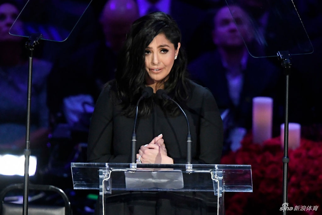 科嫂瓦妮莎追思科比:愿你们在天堂快乐直到再次相遇