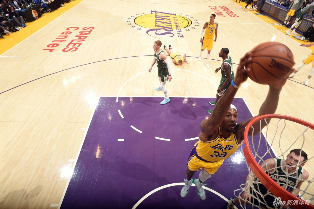 [NBA]雄鹿103-113湖人 詹姆斯37分锁定季后赛