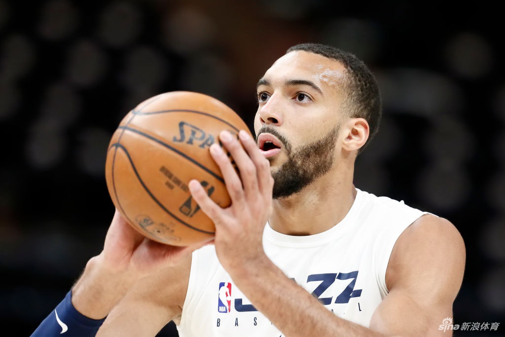 戈贝尔曝感染新冠后症状:失去嗅觉和味觉