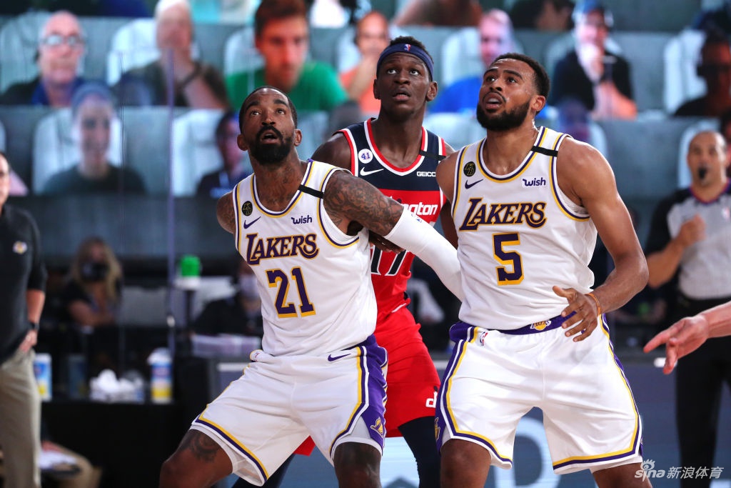 [NBA热身赛]湖人123-116奇才 詹眉休战JR砍20分