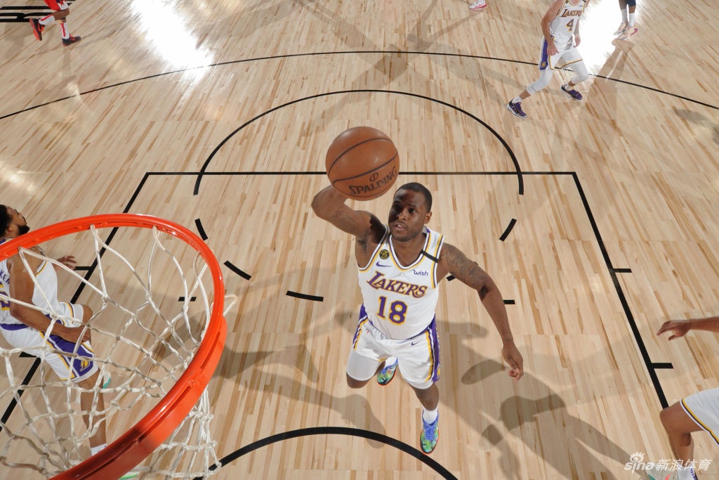 [NBA热身赛]湖人123-116奇才 詹眉休战JR砍20分