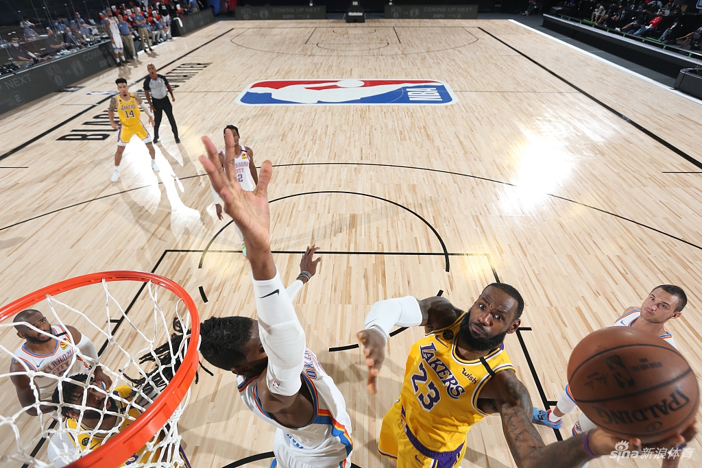 [NBA常规赛]雷霆105-86湖人 保罗21分力压詹姆斯