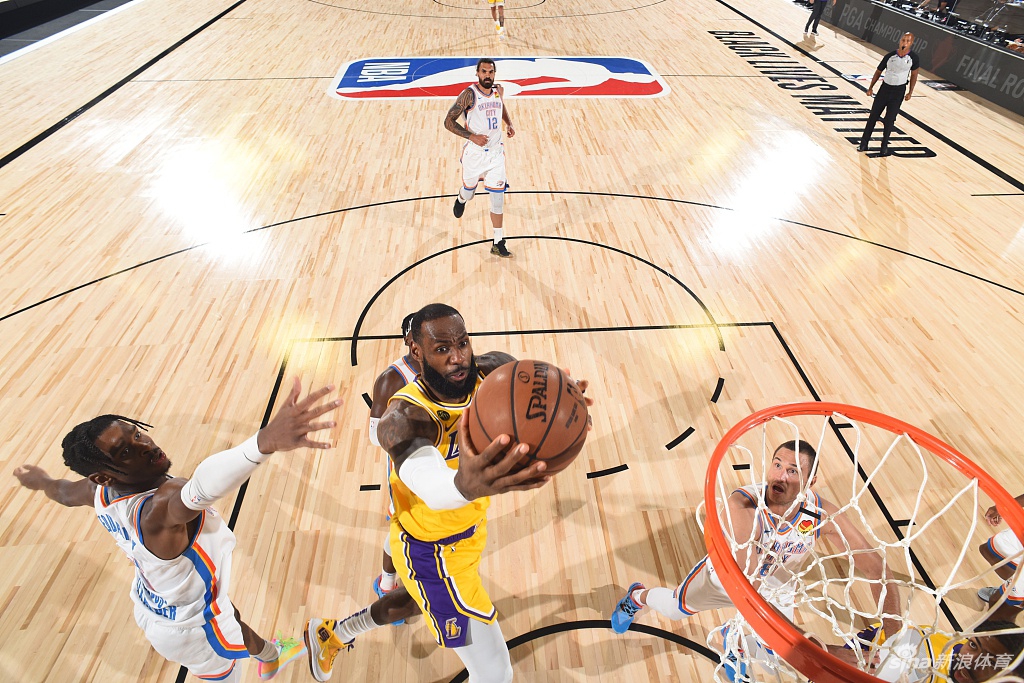 [NBA常规赛]雷霆105-86湖人 保罗21分力压詹姆斯