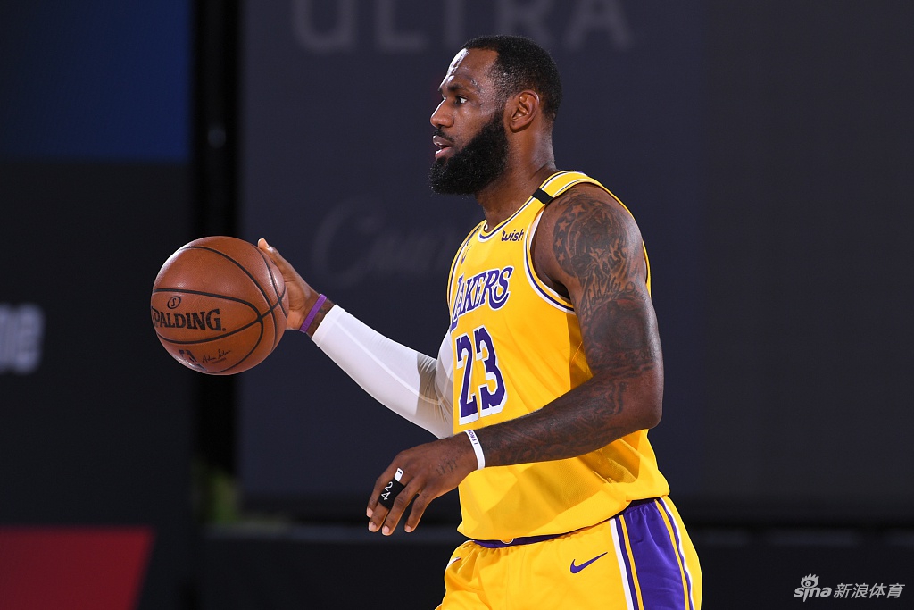 [NBA]湖人122-136国王 詹姆斯17分结束常规赛获助攻王