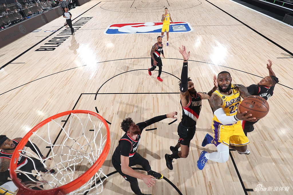 [NBA季后赛]开拓者100-93湖人 利拉德34分力压詹姆斯