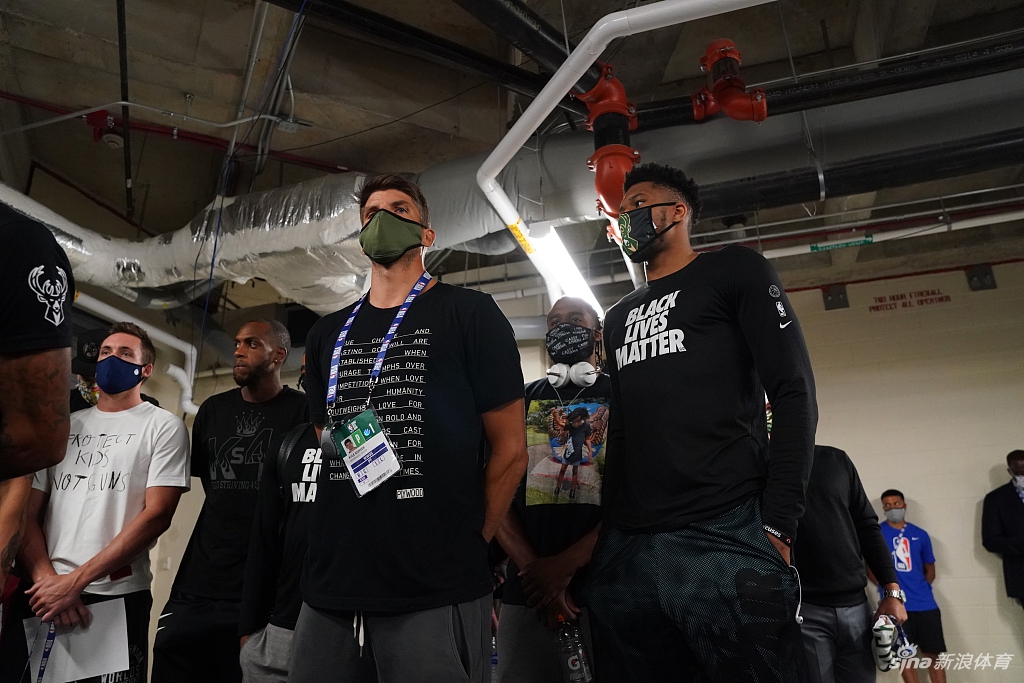 为抗议黑人被警察连射7枪 NBA球队决定罢赛