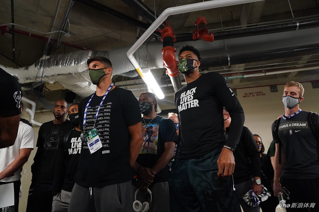 为抗议黑人被警察连射7枪 NBA球队决定罢赛