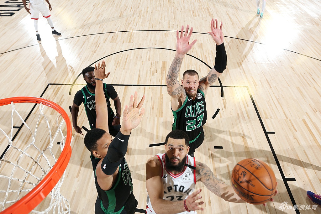 [NBA季后赛]凯尔特人102-99猛龙 总分2-0