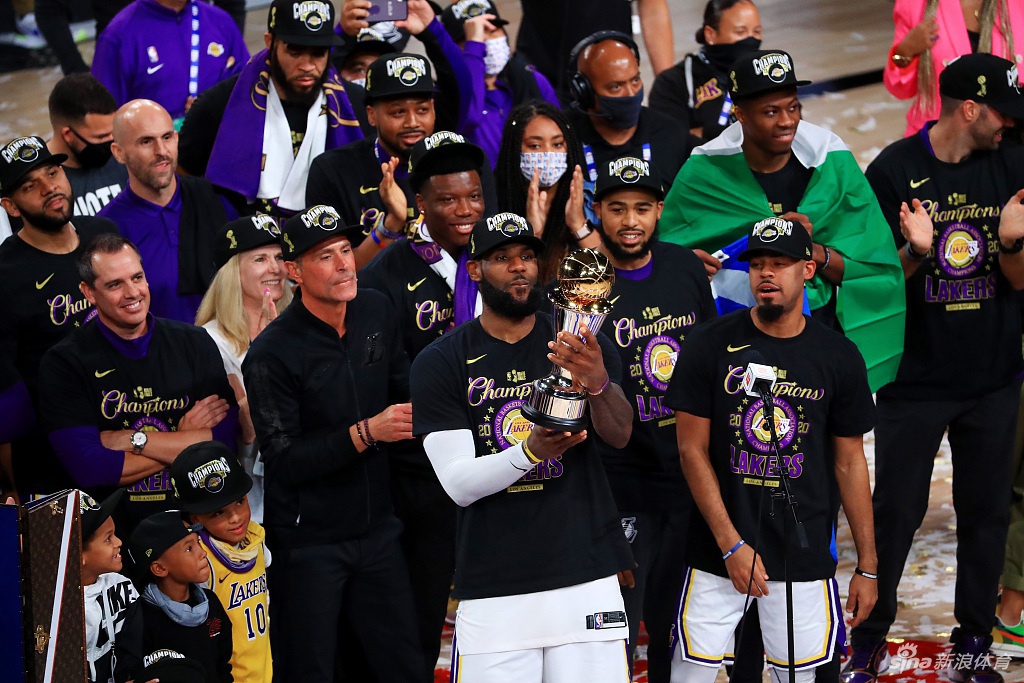 詹姆斯获得总决赛MVP 历史首位三支不同球队FMVP