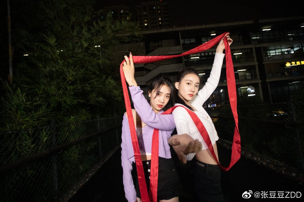 绝美!艺体女神张豆豆清纯风美拍