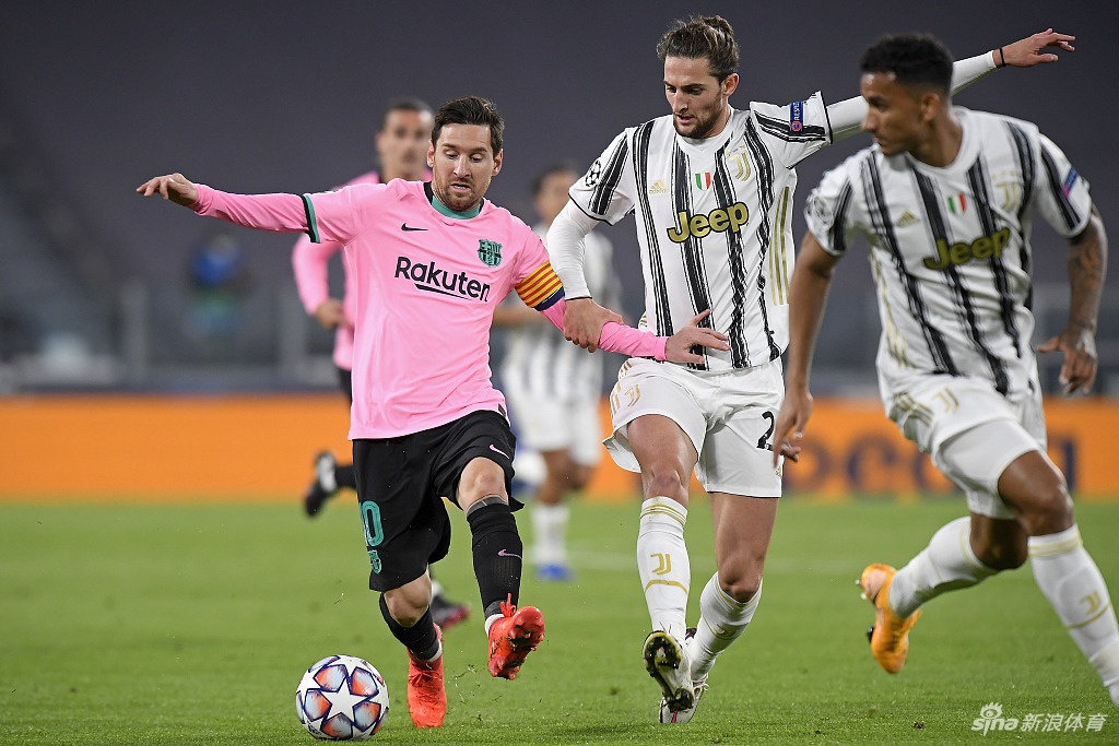 [欧冠]巴萨2-0完胜尤文 梅西点球+助攻