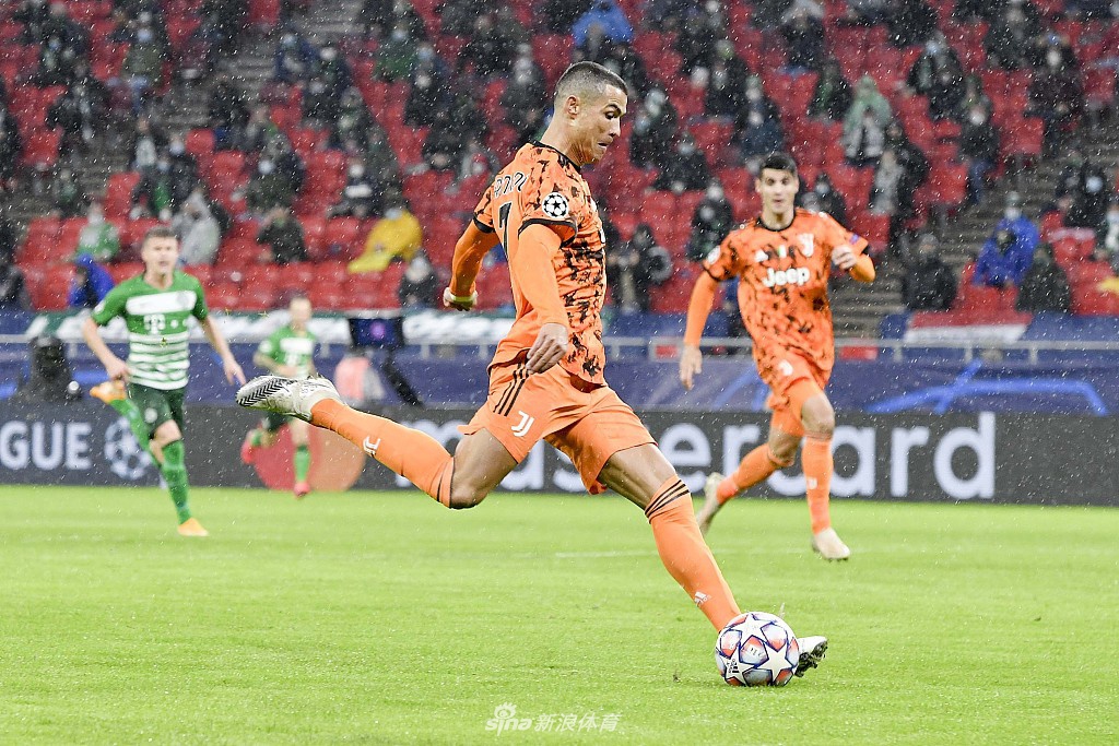 [欧冠]费伦茨城1-4尤文 莫拉塔2球C罗助攻