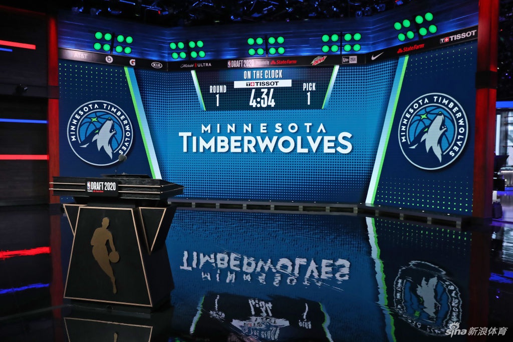 NBA选秀大会森林狼状元签选爱德华兹 怀斯曼三球分列榜眼探花