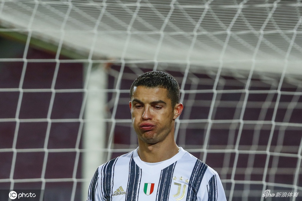 [欧冠]巴萨主场0-3尤文 C罗2球改写纪录