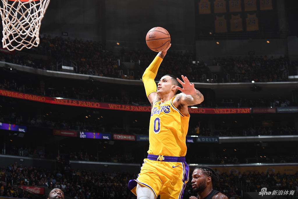 库兹马3年4000万续约湖人 拜纳姆后首位续约新秀