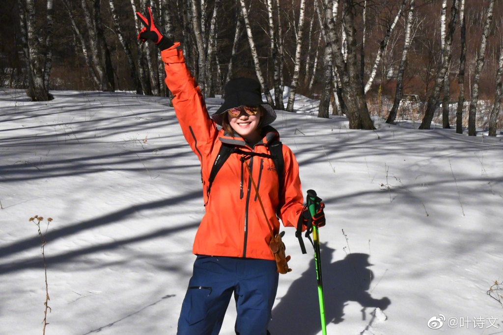 叶诗文晒美拍告别海埂 粉丝赞叹美出新高地