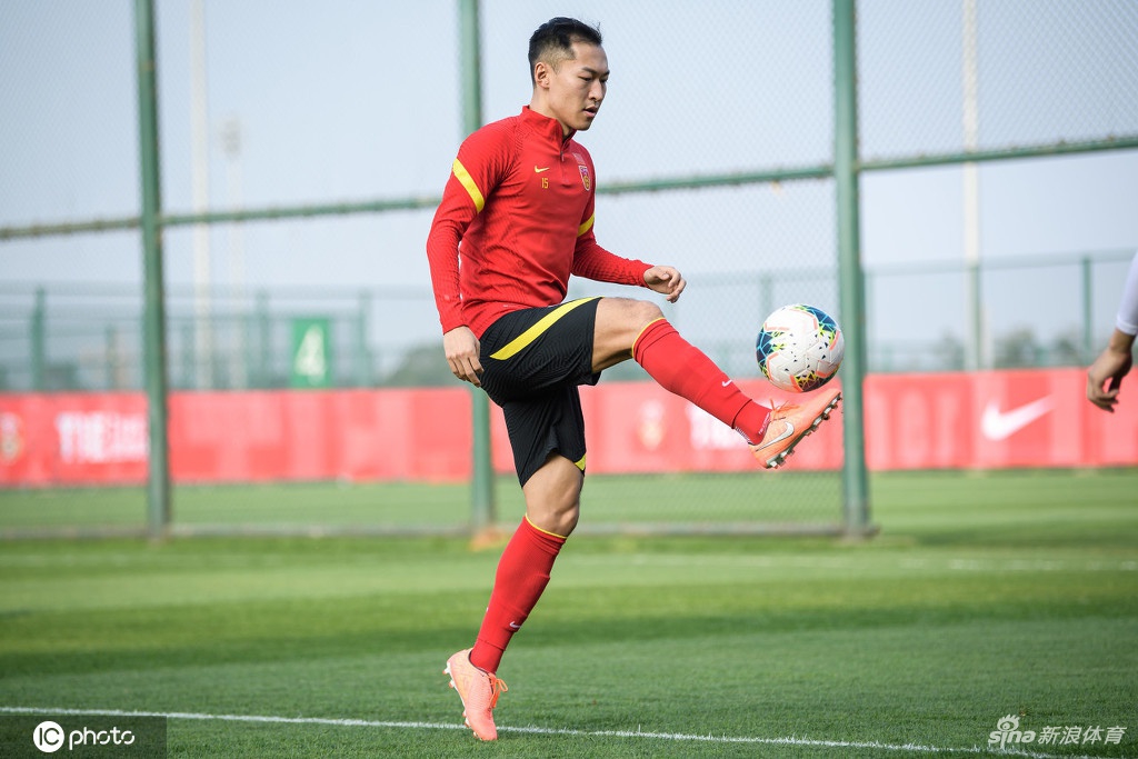 江苏队队长吴曦即将加盟上海海港