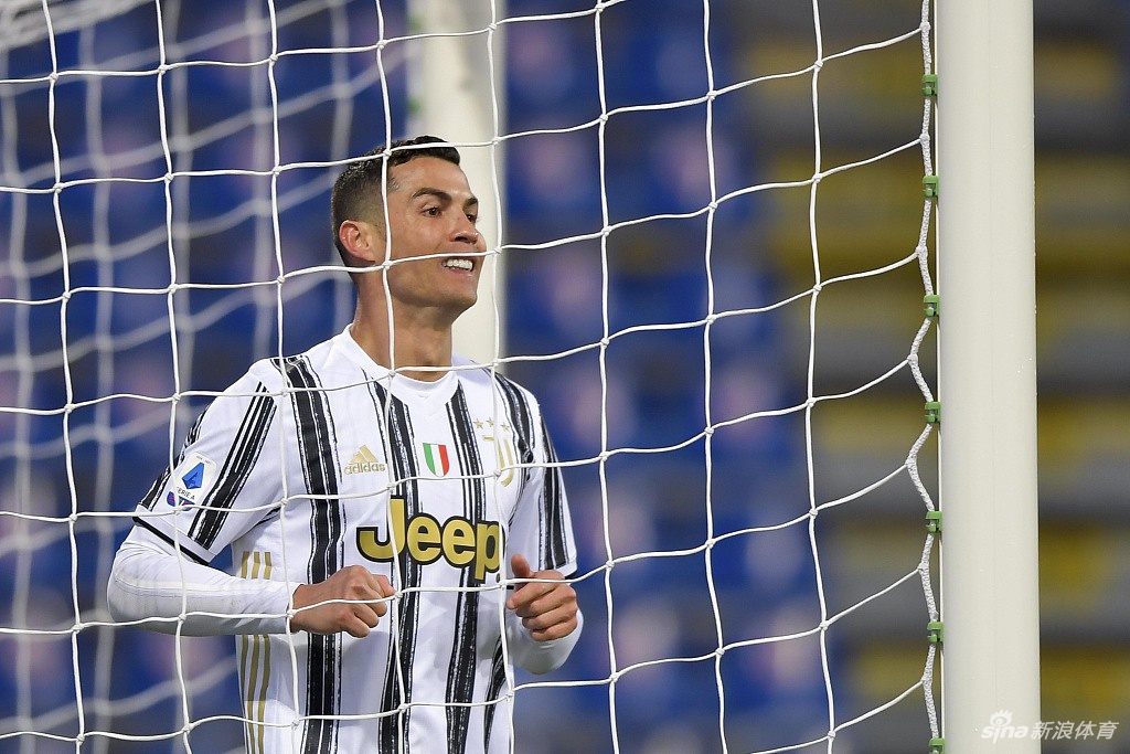 [意甲]卡利亚里1-3尤文 C罗上演完美帽子戏法